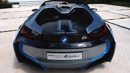 La BMW i8