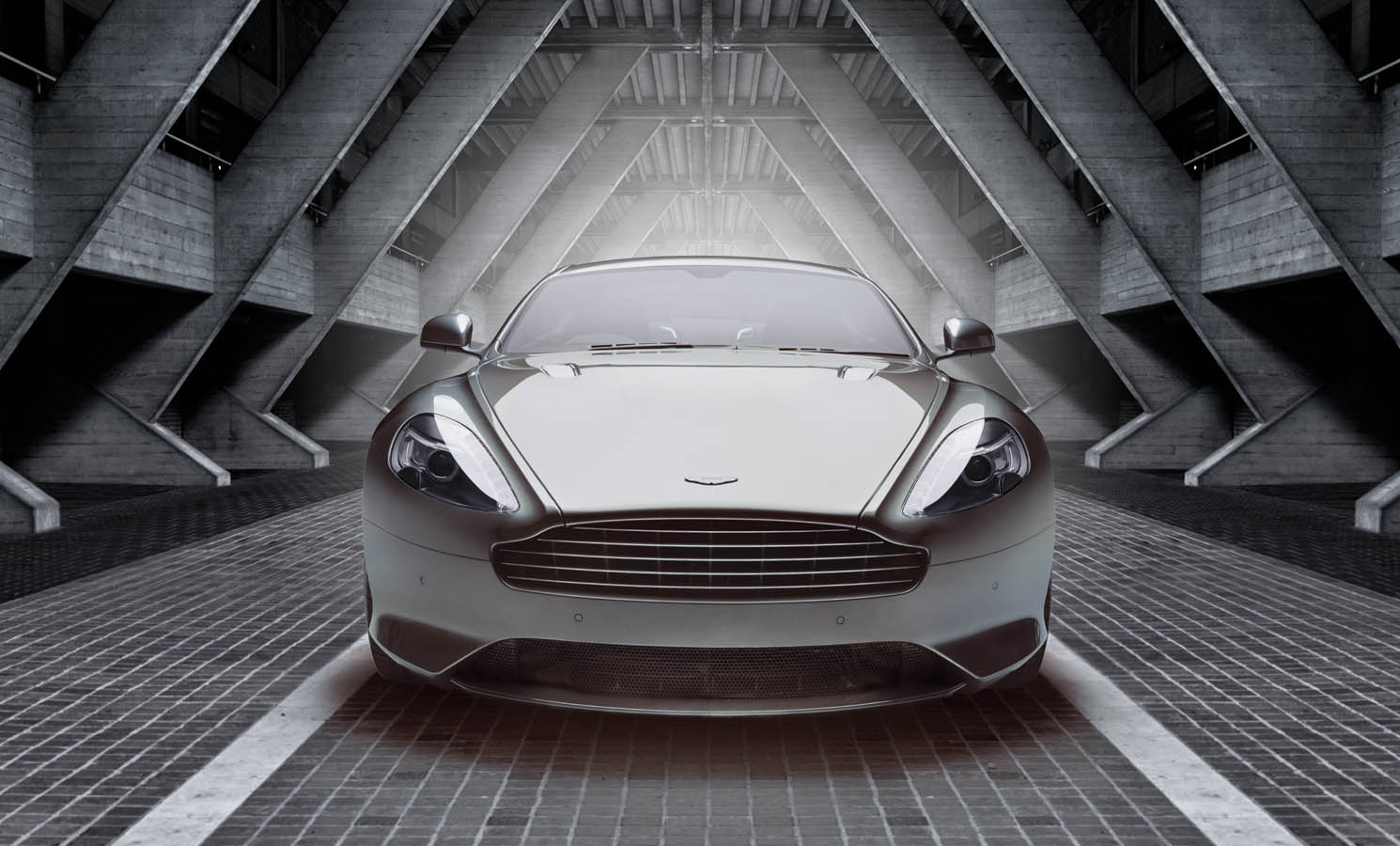 2015 Aston Martin DB9 GT Bond Edition