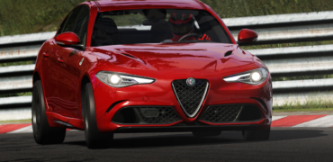 L' Alfa Romeo Giulia Quadrifoglio est gratuite ! Dans Assetto Corsa...