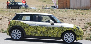 Prise en plein test, la Mini électrique passerait le cap des 200 ch