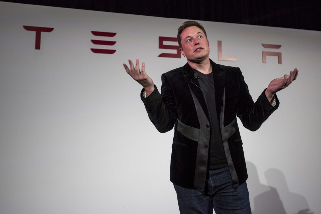 Elon Musk : un pick-up et du Bach pour Tesla !