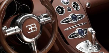Cet été, il sera possible de piloter une Bugatti Veyron sans l'acheter !