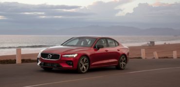 New Volvo S60 R-Design exterior