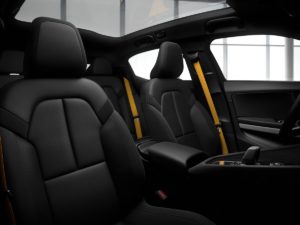 Volvo détaille la Polestar 2 au Salon de Genève Polestar-2-interieur-300x225