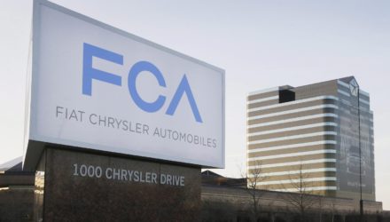 FCA retire son offre au groupe Renault mais les négociations restent ouvertes.