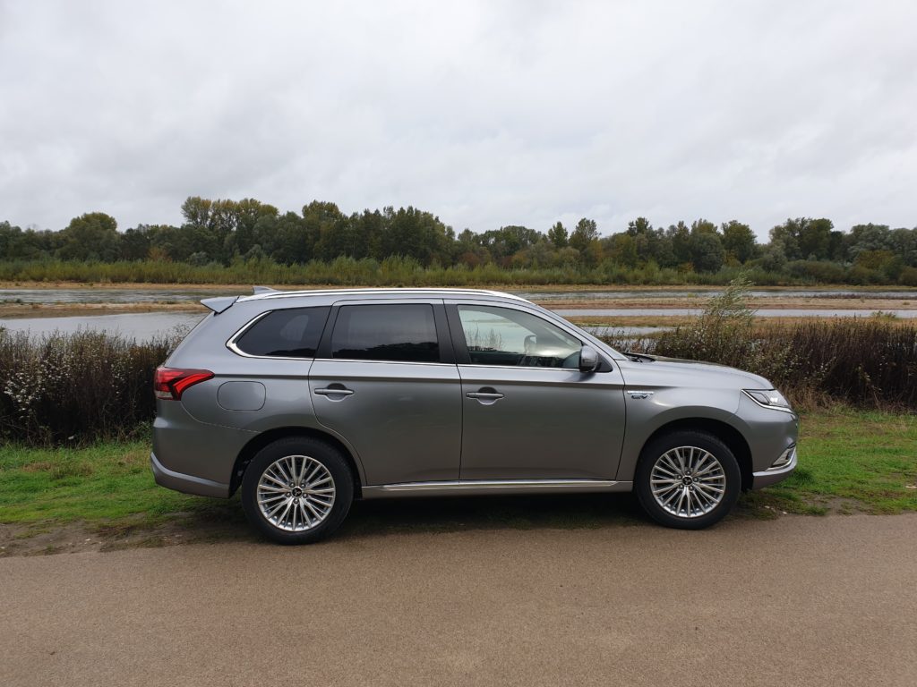 mitsubishi outlander phev