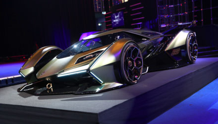 La Lambo V12 Vision Gran Turismo de Lamborghini lors de sa présentation à Monaco