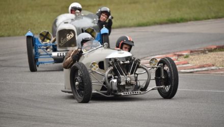 Epoqu'Auto : Une Morgan Super sport 1934 et une Standford Grand sport 1929 sur l'anneau de Montlhery