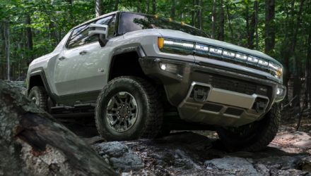 Le Hummer EV 100% électrique se dévoile et c'est un monstre !