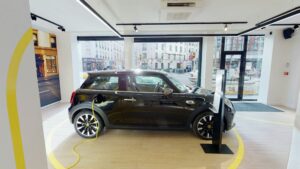 Un corner Mini Electric à Paris !