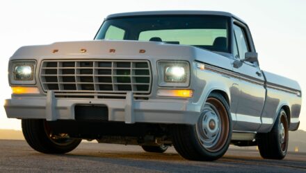 La Mustang Mach-E pour "retrofiter" un Ford F-100 !