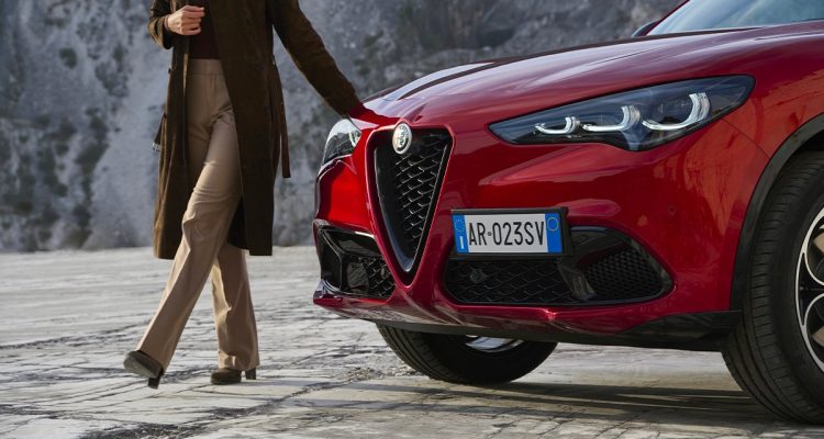Original, Alfa Romeo a besoin de vous pour sa 1ère électrique !