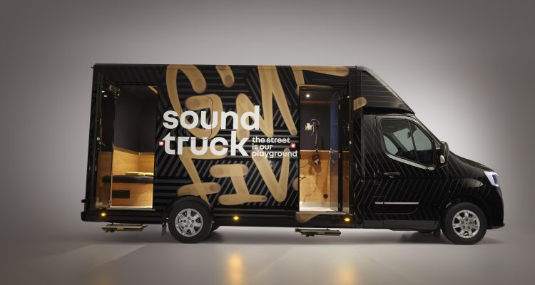 RENAULT MASTER SOUND TRUCK