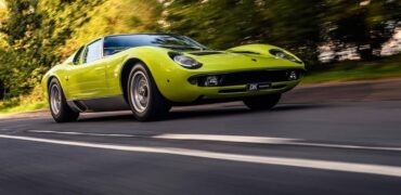 1971_Lamborghini_Miura_P400_SV_voitures_de_collection (1)