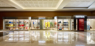 Ferrari inaugure une splendide boutique éphémère pour le Grand Prix de Monaco !