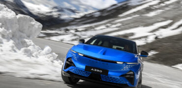 Alpine A390