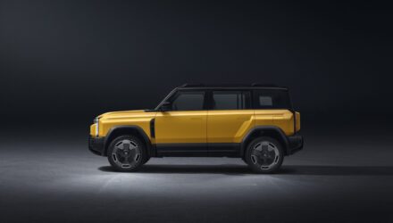 [Insolite] Un SUV électrique Chinois se crashe lors d'un tournage !