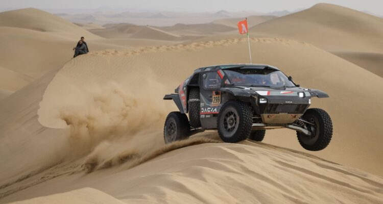Dacia remporte son tout premier Dakar grâce à Nasser Al-Attiyah et Fabian Lurquin !