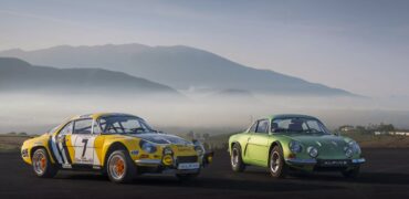 Rétromobile un trio exceptionnel d'A110 sur le stand Alpine !