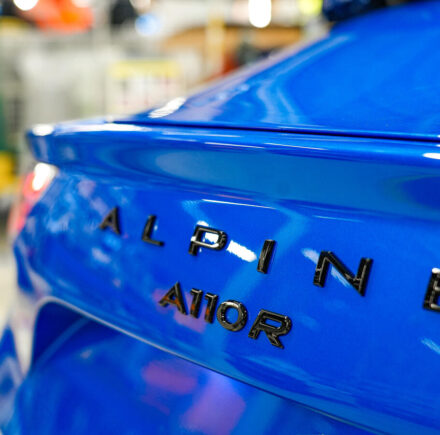 Le dernier exemplaire de l'Alpine A110 thermique vient de sortir des usines !