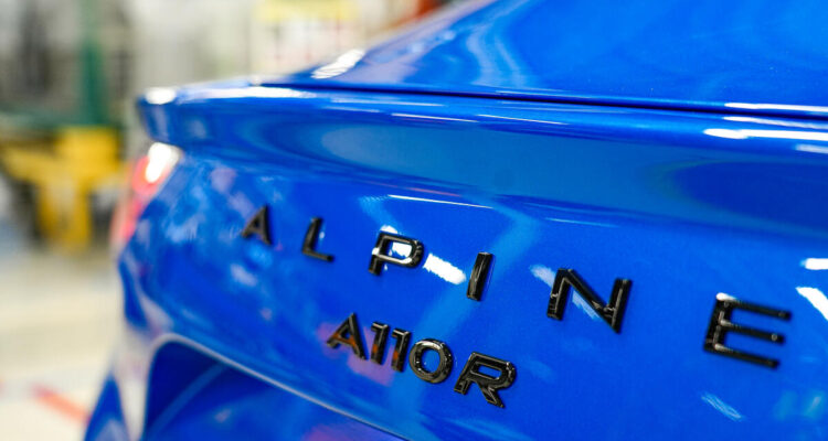 Le dernier exemplaire de l'Alpine A110 thermique vient de sortir des usines !
